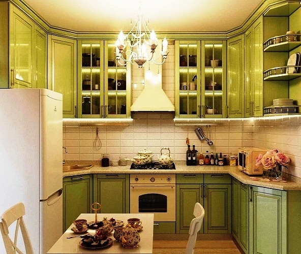 Кухня в стиле Прованс под заказ в Новосибирске. Простой и безмятежный интерьер кухни в стиле прованс наделяет обстановку легкостью, уютом и спокойствием.