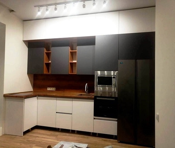 Матовые кухни на заказ в Новосибирске. Матовые кухни с крашеными фасадами МДФ (эмаль), МДФ в пленочном матовом и пластиковом покрытии. Широкий выбор цветов, каталог.